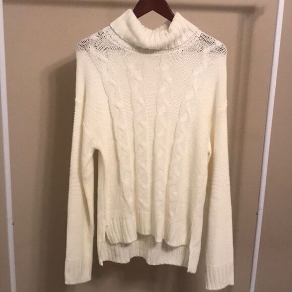 NWT Copper Key White Turtleneck Sweater - Size L - Picture 1 of 8